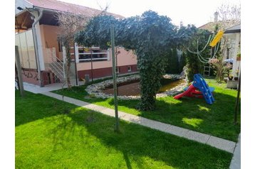 Madjarska Privát Hegyeshalom, Eksterijer